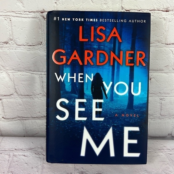 Lisa Gardner Other - Lisa Gardner When You See Me Hardcover Book
